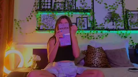 Luna Rishi online show from 01-18-25, 01:18