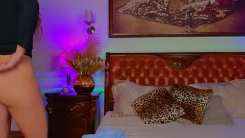 Luna Rishi online show from 11-15-25, 06:33