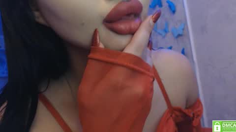 Snapshot of lunarose77 chatting on 02-15-25, 11:25 Luna  online show from 02-15-25, 11:25