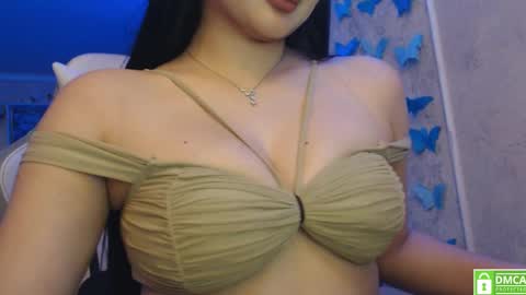 Snapshot of lunarose77 chatting on 03-01-25, 11:37 Luna  online show from 03-01-25, 11:37