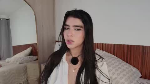 Luna Rousse online show from 02-04-26, 09:42