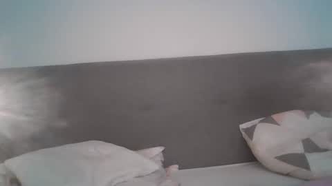 lunasky04 online show from 09-23-25, 05:27