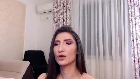 lunastars13 online show from 04-18-26, 05:39