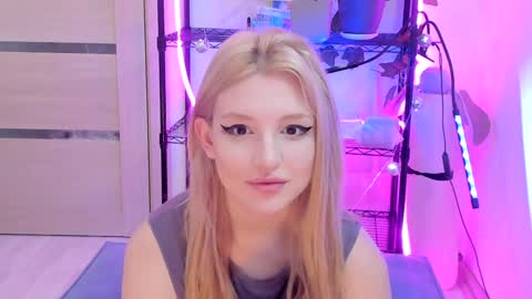 Kate online show from 02-08-25, 03:19