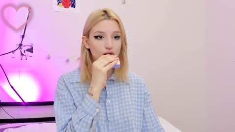 Kate online show from 02-24-25, 03:44