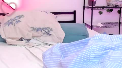 Kate online show from 03-10-25, 05:54