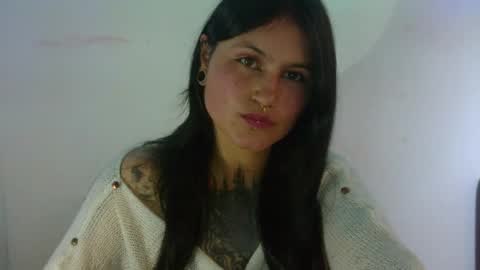 Luna online show from 01-22-25, 01:11