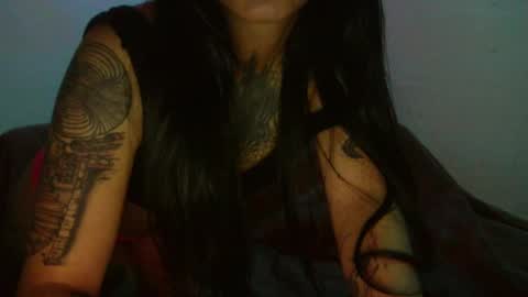 Luna online show from 02-06-25, 11:48