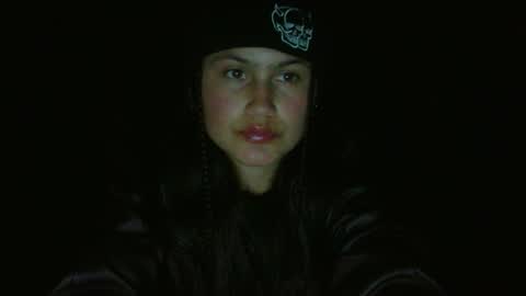 Luna online show from 10-21-25, 04:13