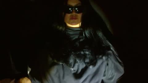 Luna online show from 11-18-25, 04:28