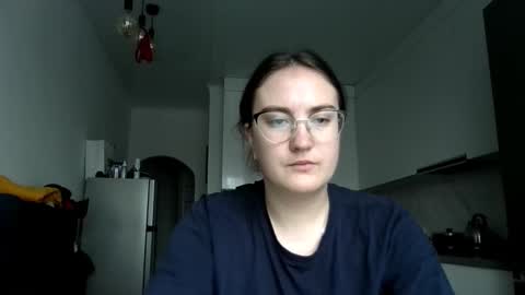 lunavelvet3 online show from 11-17-25, 09:48