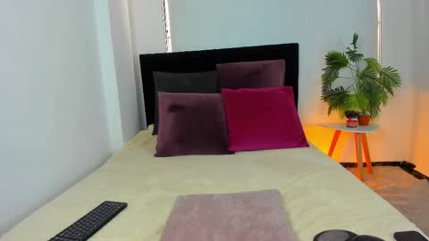 lunavelvet7 online show from 09-24-25, 03:26