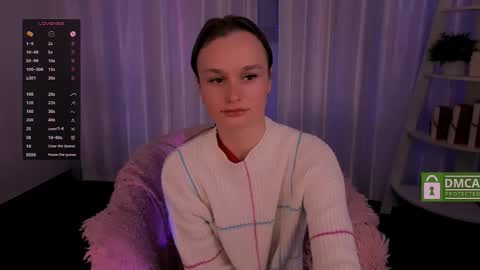 Snapshot of lunavibee chatting on 10-01-25, 10:05 Luna online show from 10-01-25, 10:05