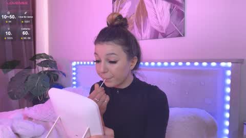 Veronica online show from 03-26-26, 08:20