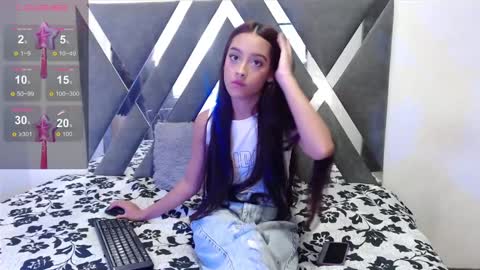 Luna online show from 12-30-24, 04:51