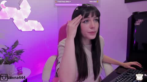   online show from 02-07-25, 11:45