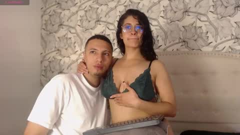 Snapshot of lunaykross chatting on 02-25-26, 04:33 Luna and Kian online show from 02-25-26, 04:33