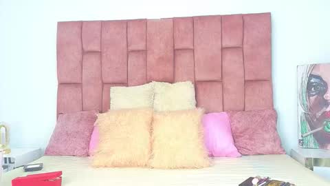 lunitadiva online show from 11-12-25, 01:33