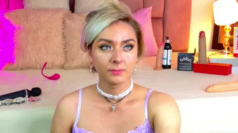 lunitadiva online show from 02-16-26, 03:30