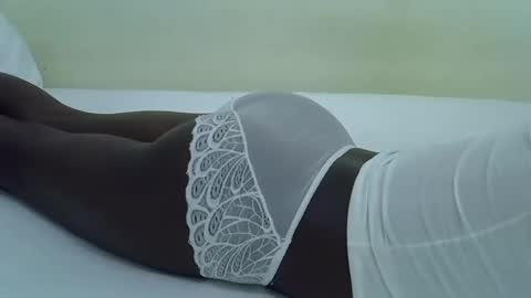 Snapshot of lupitah_ chatting on 01-11-25, 01:06 sweet girl online show from 01-11-25, 01:06