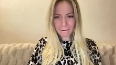 Snapshot of lusiluv chatting on 02-20-26, 08:31 lusiluv online show from 02-20-26, 08:31