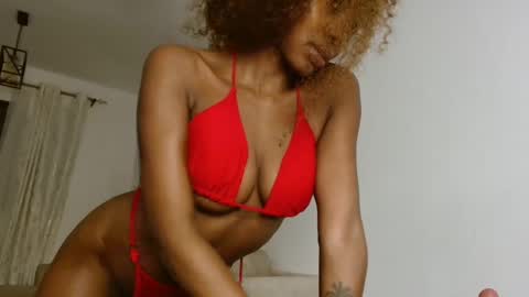 Karly    follow for next broadcast updates kisses online show from 01-04-25, 09:31