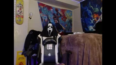 LUST online show from 03-20-26, 06:18