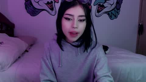 Snapshot of lustful_aprilx chatting on 12-03-24, 01:30 Valerie  April   online show from 12-03-24, 01:30