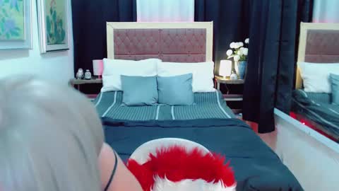 Snapshot of lustfuloffendertrina chatting on 01-02-25, 06:07 Trina online show from 01-02-25, 06:07