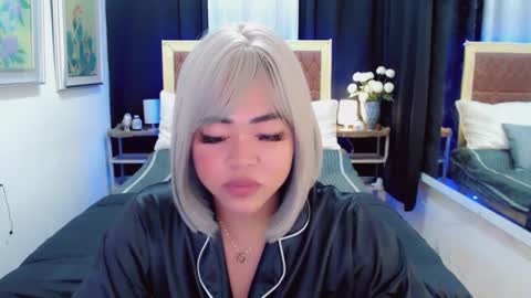 Snapshot of lustfuloffendertrina chatting on 01-08-25, 01:52 Trina online show from 01-08-25, 01:52