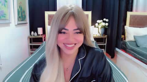Snapshot of lustfuloffendertrina chatting on 01-13-25, 10:47 Trina online show from 01-13-25, 10:47