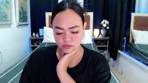 Snapshot of lustfuloffendertrina chatting on 01-20-25, 10:18 Trina online show from 01-20-25, 10:18