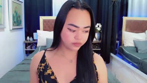 Snapshot of lustfuloffendertrina chatting on 02-12-25, 07:55 Trina online show from 02-12-25, 07:55