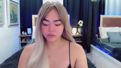 Snapshot of lustfuloffendertrina chatting on 02-13-25, 04:54 Trina online show from 02-13-25, 04:54