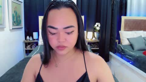 Snapshot of lustfuloffendertrina chatting on 02-13-25, 11:17 Trina online show from 02-13-25, 11:17