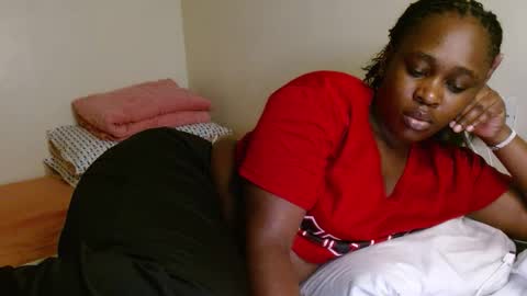 Snapshot of lustrouschoco chatting on 02-27-26, 06:08 lustrous-choco online show from 02-27-26, 06:08