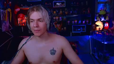 lustymatt online show from 12-15-25, 03:11