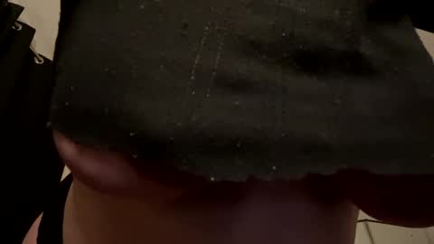 lustytits85 online show from 01-01-25, 12:44