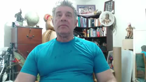 Snapshot of luv2bnakedallthetime chatting on 12-23-24, 08:57 Tony online show from 12-23-24, 08:57