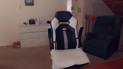 Britney online show from 09-12-25, 04:29