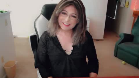 Britney online show from 11-21-25, 08:18