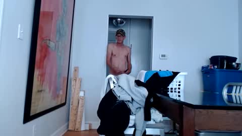 Snapshot of luvshonitoff chatting on 01-26-25, 04:51 Jim Bo online show from 01-26-25, 04:51