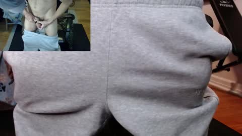 Snapshot of luvshonitoff chatting on 02-10-25, 01:57 Jim Bo online show from 02-10-25, 01:57