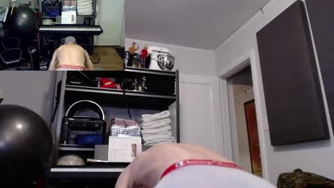 Snapshot of luvshonitoff chatting on 02-16-25, 01:58 Jim Bo online show from 02-16-25, 01:58