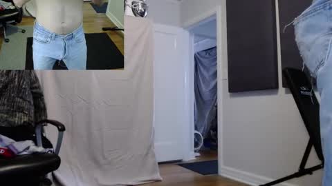 Snapshot of luvshonitoff chatting on 02-19-25, 08:31 Jim Bo online show from 02-19-25, 08:31