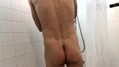 Snapshot of luvshonitoff chatting on 02-20-25, 08:25 Jim Bo online show from 02-20-25, 08:25