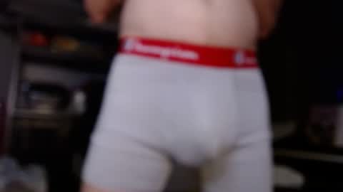 Snapshot of luvshonitoff chatting on 10-28-25, 04:16 Jim Bo online show from 10-28-25, 04:16