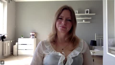 Millie online show from 09-12-25, 08:58