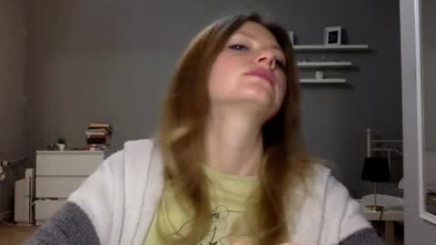 Millie online show from 11-25-25, 10:10