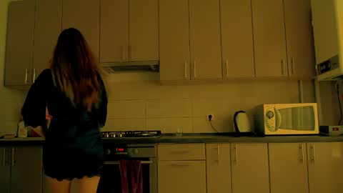 Katie online show from 09-09-25, 07:52